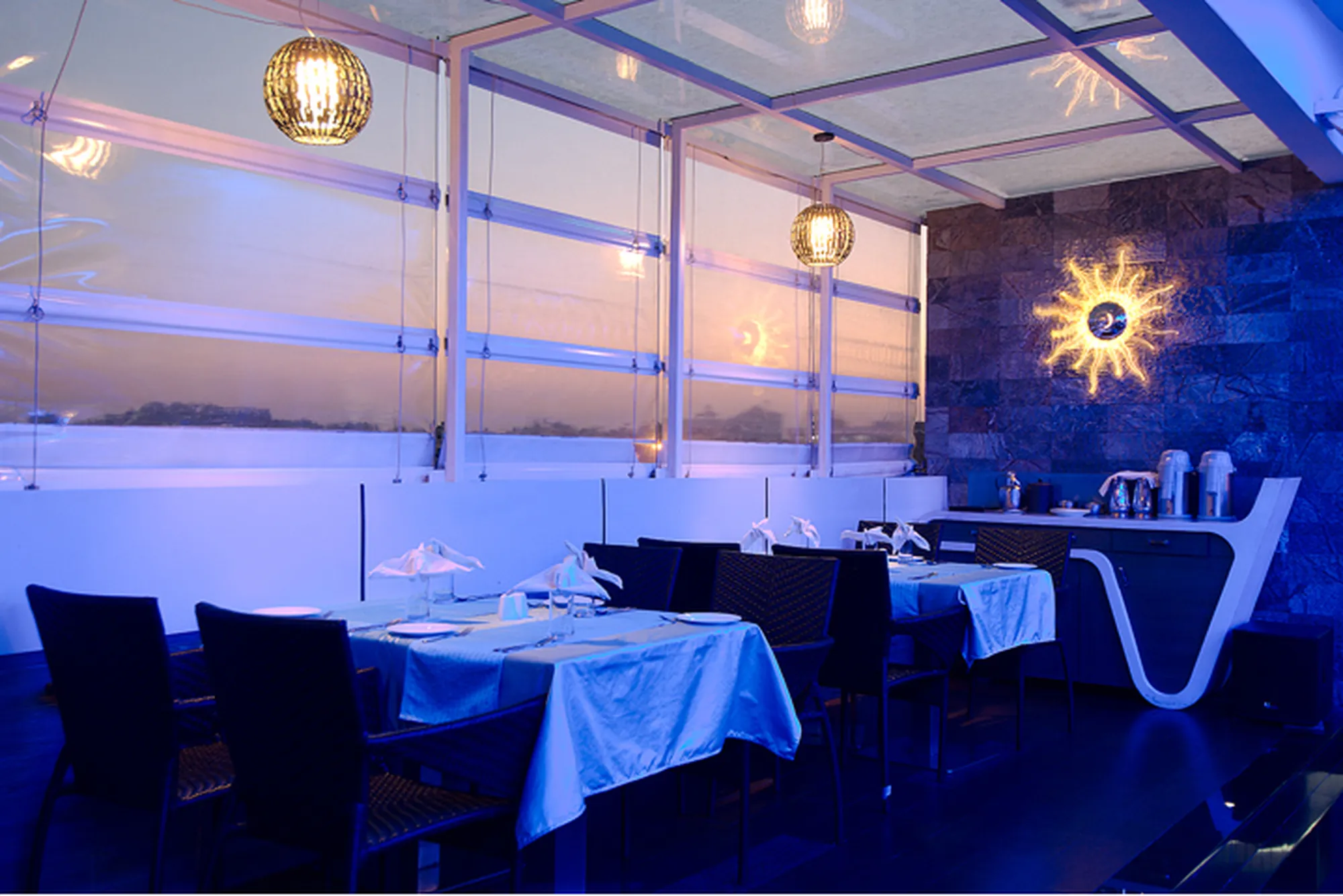S Signature Lounge